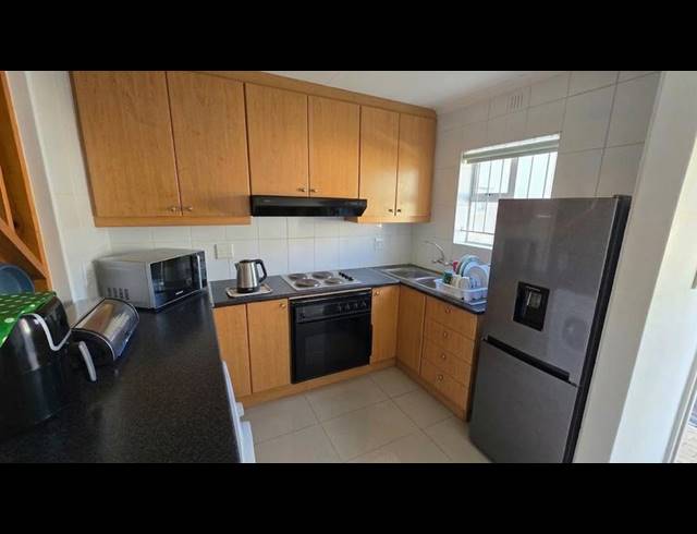 3 BEDROOM TOWNHOUSE FOR SALE IN SOMERSET RIDGE
